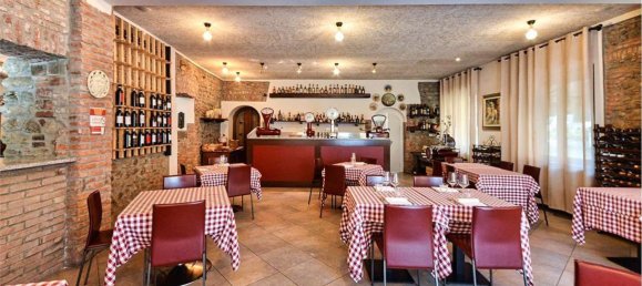 بناية في Cassina Rizzardi, Italy 390متر مربع رقم 333727 3