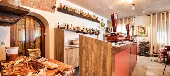 بناية في Cassina Rizzardi, Italy 390متر مربع رقم 333727 12