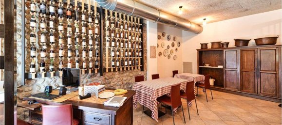 بناية في Cassina Rizzardi, Italy 390متر مربع رقم 333727 18