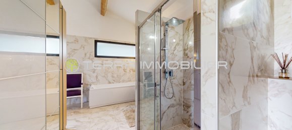 6 Schlafzimmer Schlösser in Pietrosella, France, Nr. 228576 9