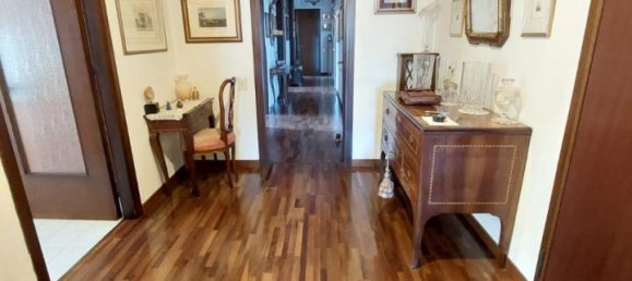5 rooms Penthouse in Vicenza, Italy No. 230560 6