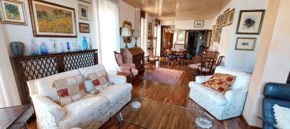 5 rooms Penthouse in Vicenza, Italy No. 230560 16