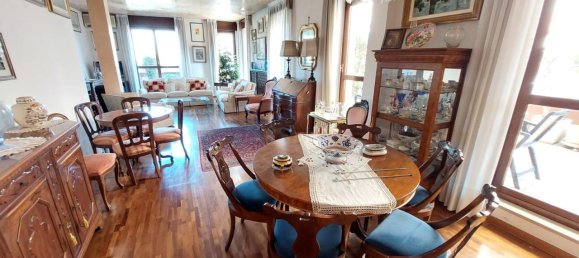 5 rooms Penthouse in Vicenza, Italy No. 230560 3