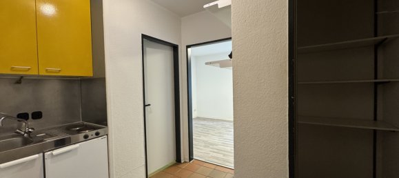 Studio in Cologne, Germany No. 260947 2