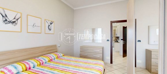 3 rooms Apartment in Turin, Italy No. 271236 7