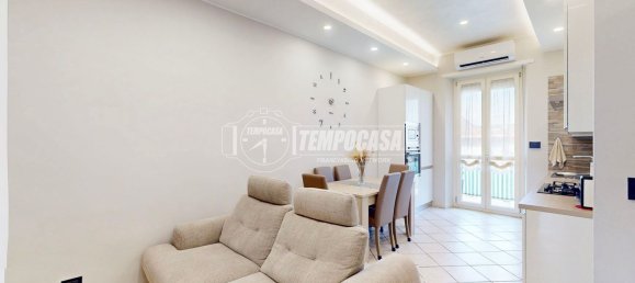 3 rooms Apartment in Turin, Italy No. 271236 3