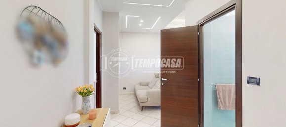 3 rooms Apartment in Turin, Italy No. 271236 11