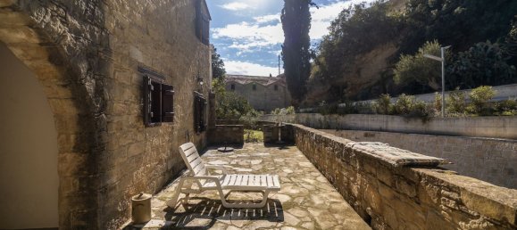 2 bedrooms Villa in Tochni, Cyprus No. 23204 29