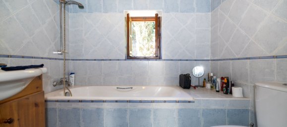 2 bedrooms Villa in Tochni, Cyprus No. 23204 21