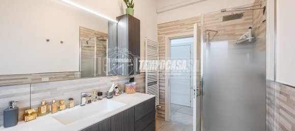 Квартира с 3 комнатами в Кастеназо, Италия № 286553 30