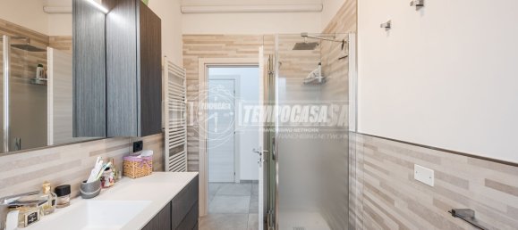 Квартира с 3 комнатами в Кастеназо, Италия № 286553 31