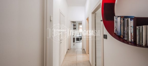 Квартира с 3 комнатами в Кастеназо, Италия № 286553 26