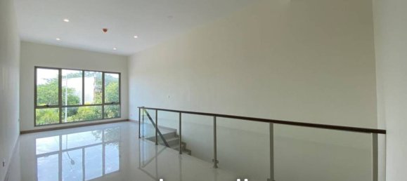 165m² Office in Bang Lamung, Thailand No. 15664 2
