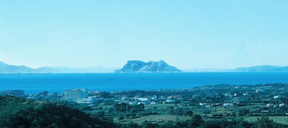  Land in Estepona, Spain No. 25726 2