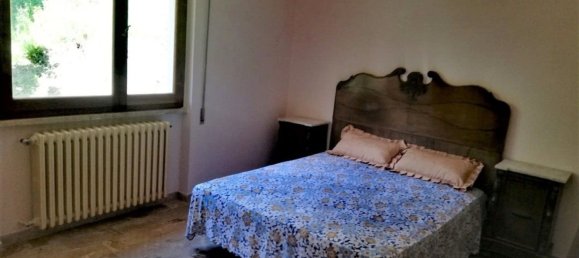 6 rooms House in Carrara, Italy No. 51768 18