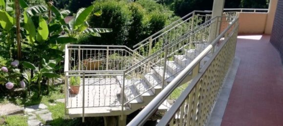 6 rooms House in Carrara, Italy No. 51768 23