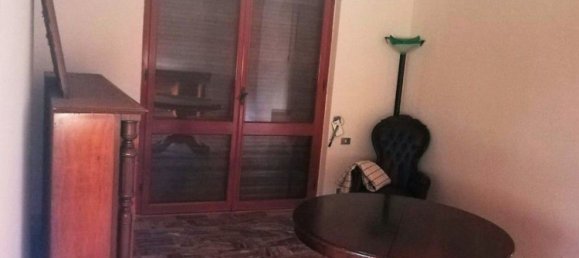 6 rooms House in Carrara, Italy No. 51768 11