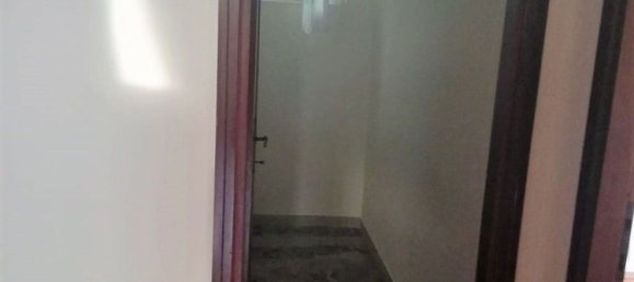 6 rooms House in Carrara, Italy No. 51768 13