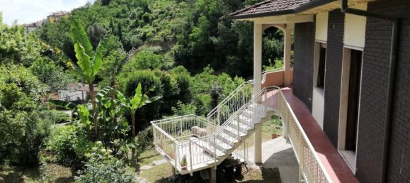 6 rooms House in Carrara, Italy No. 51768 25