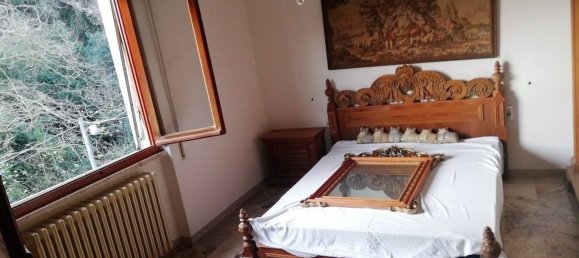 6 rooms House in Carrara, Italy No. 51768 15