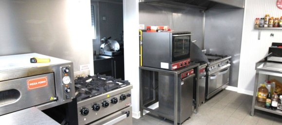 135m² Commercial property in Herbault, France No. 225523 5