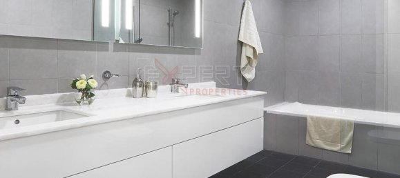 2 bedrooms Apartment in Palm Jumeirah, UAE No. 7786 5