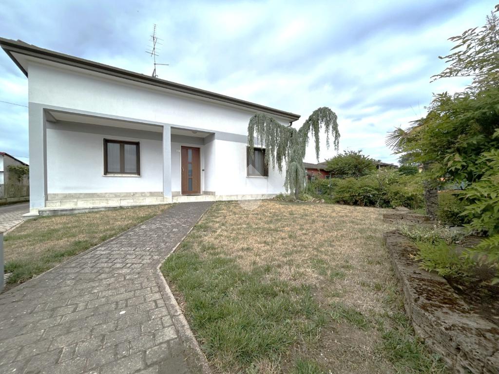 3 Schlafzimmer Villa in Isola della Scala, Italy, Nr. 271758