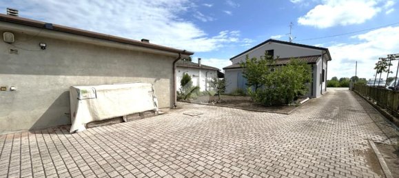 3 Schlafzimmer Villa in Isola della Scala, Italy, Nr. 271758 19