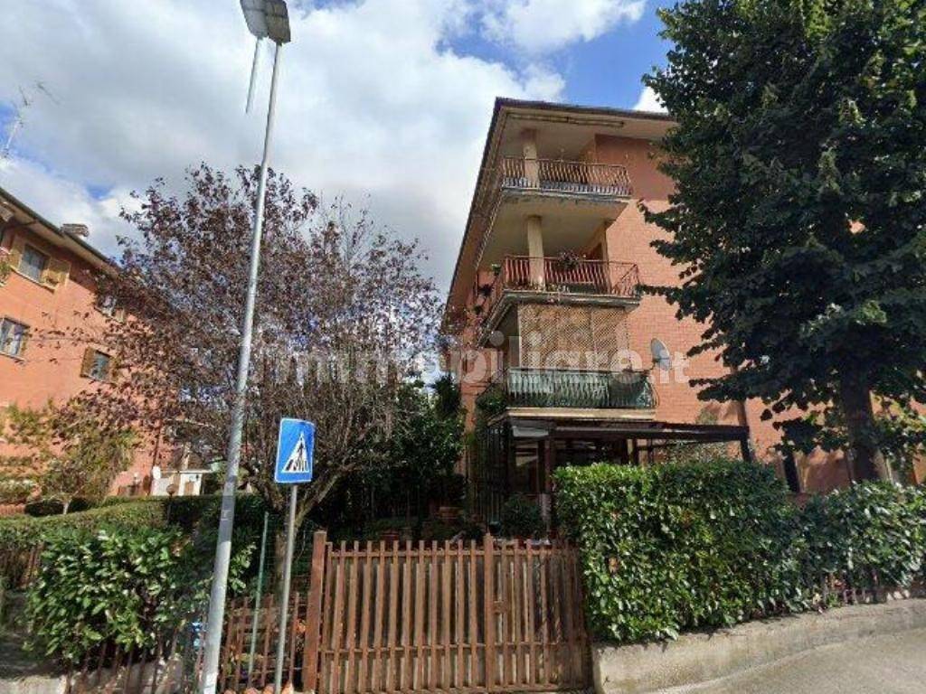 4 bedrooms Apartment in Mentana, Italy No. 202558