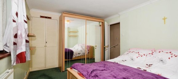 2 bedrooms House in Hayes, United Kingdom No. 6331 6