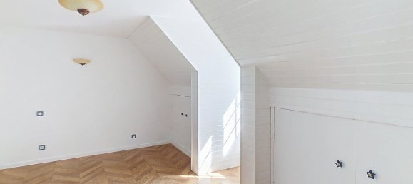 4 bedrooms House in Cinqueux, France No. 241863 15