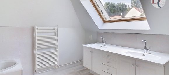 4 bedrooms House in Cinqueux, France No. 241863 9