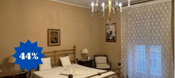 4 rooms Apartment in Trani, Italy No. 218684 2
