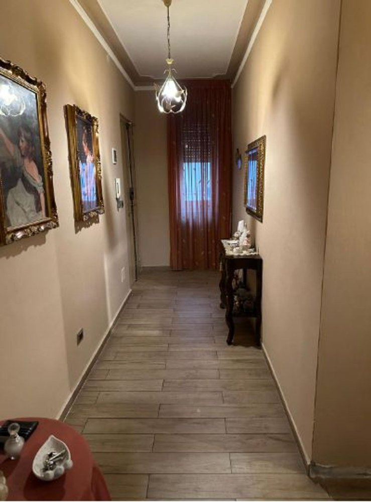 4 rooms Apartment in Trani, Italy No. 218684