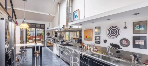 9 rooms House in Bagnolet, France No. 166324 6