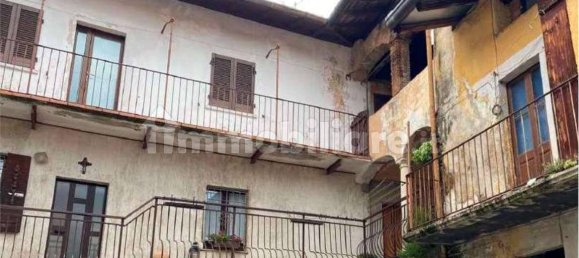 1 bedroom Apartment in Besano, Italy No. 266589 3