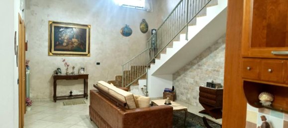 3 bedrooms Villa in Acerra, Italy No. 350712 5