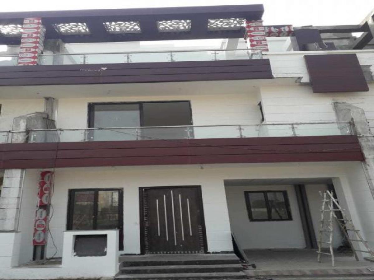 2 غرف نوم منزل في Ghaziabad, India رقم 6336