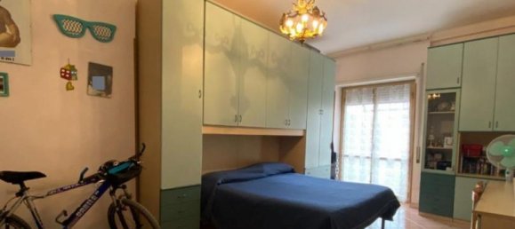 3 bedrooms Apartment in Rome, Italy No. 163187 10