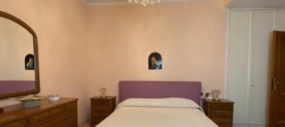 3 bedrooms Apartment in Rome, Italy No. 163187 8