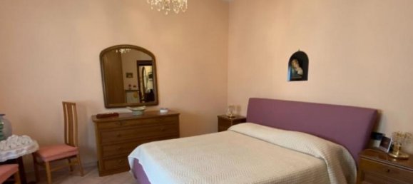 3 bedrooms Apartment in Rome, Italy No. 163187 9