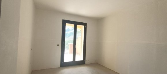 3 bedrooms Apartment in Colonnella, Italy No. 328082 5