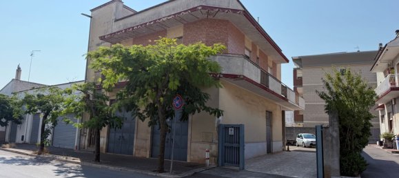 Дом с 4 спальнями в Кастеллана Гротте, Италия № 337357 3