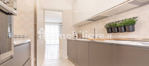 Квартира с 2 спальнями в Милан, Италия № 319883 14