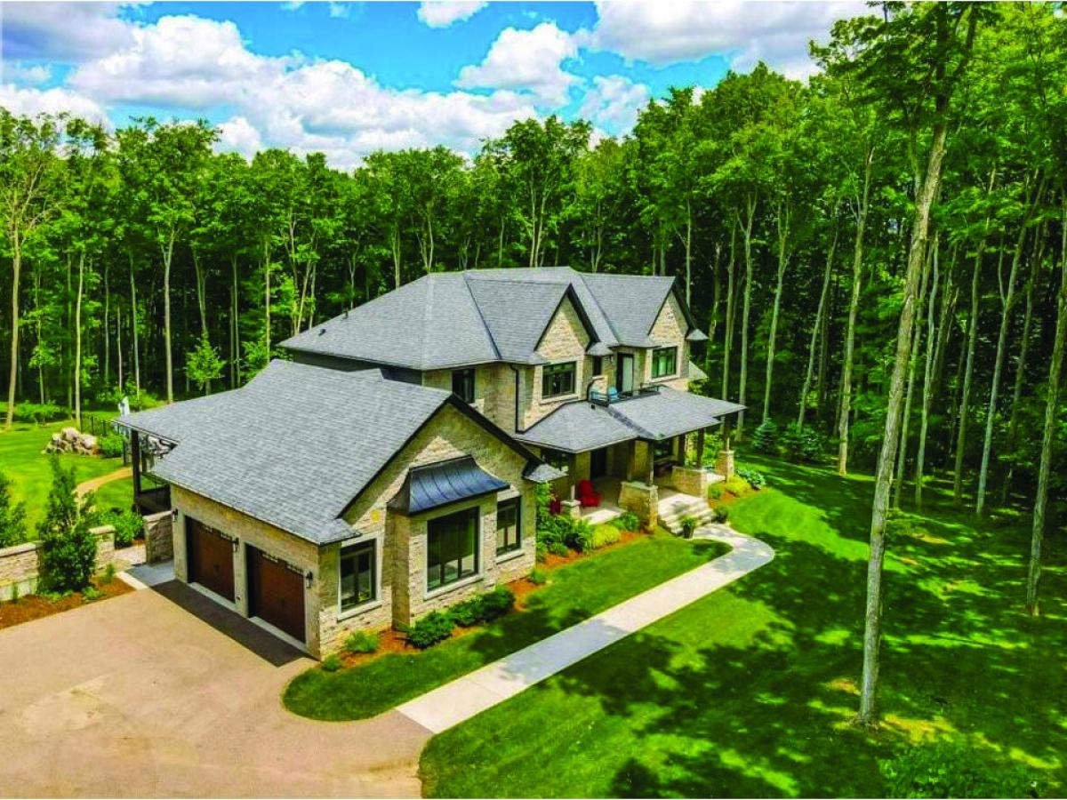 5 bedrooms House in Guelph, Canada No. 731