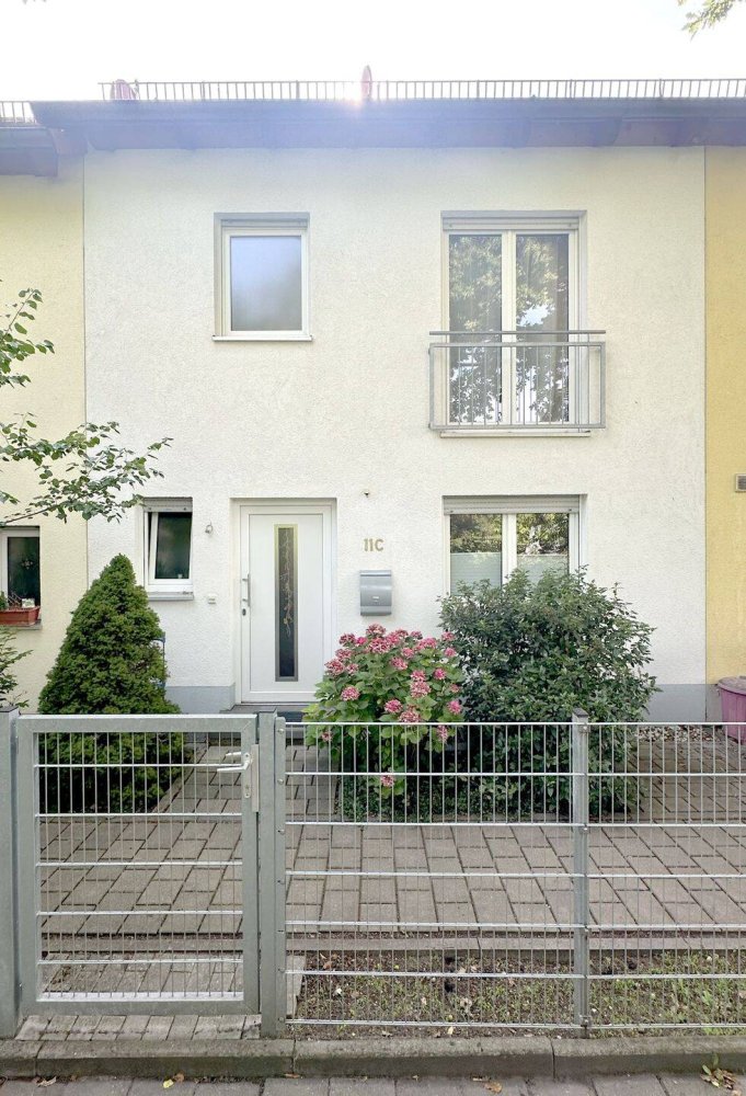 Таунхаус с 5 комнатами в Нюрнберг, Германия № 279517