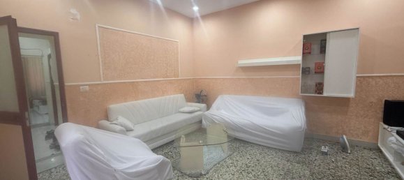 2 rooms Apartment in Maddaloni, Italy No. 67305 4