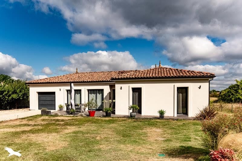 3 bedrooms House in Montauban, France No. 293663