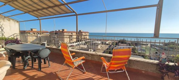 2غرفة بانتهاوس في Pomezia, Italy رقم 273800 2