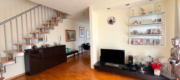 4 bedrooms Apartment in San Lazzaro di Savena, Italy No. 345820 3